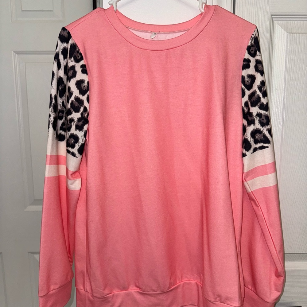 Pink Leopard Print Sleeve Sweatshirt